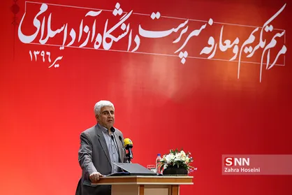 دشمن به دنبال هدایت دانشجو در فضایی غیر از فضای دین است/ رسیدن به تمدن نوین اسلامی از برنامه&zwnj;های اصلی دانشگاه آزاد
