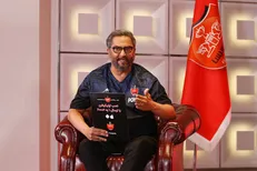 عکس|بزرگان فوتبال ایران در مراسم خاکسپاری مهرداد میناوند