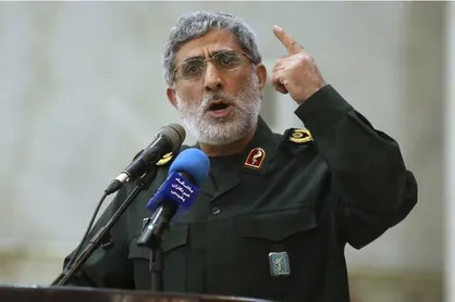 سردار قاآنی: شهید سلیمانی مقاومت را از نفس خود شروع کرد / ممکن است کسانی از درون خانه قاتلان، جواب این جنایت را بدهند