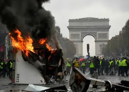 در آستانه دیدار فرانسه و مراکش، پاریس قرنطینه شد!