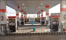 یک پمپ بنزین در استان کرمان به‌دلیل قاچاق سوخت پلمب شد