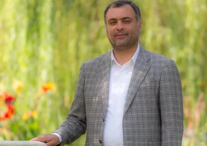 نماینده صومعه&zwnj;سرا: دولت و تیم اقتصادی رشد ۸ درصدی را مجدانه دنبال کنند و به سایر امور نشدنی گره نزنند + فیلم