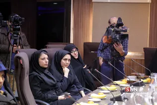 مراسم تشرف به اسلام دو دانشجو روسی