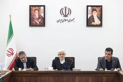 عارف: برای استفاده از فناوری&zwnj;های نوین به هم&zwnj;افزایی دستگاه&zwnj;های مختلف نیازمندیم