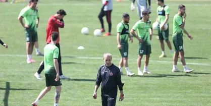 غیبت اسدبیگی و پا به توپ شدن سیدجلال/ مدافع پرسپولیس از تمرین معاف شد